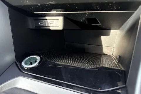 36 of 47 for VOLKSWAGEN T-ROC 1.5 TSI Life 5dr