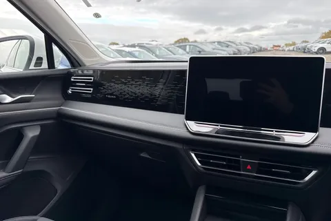 Volkswagen Tiguan 1.5 TSI Elegance DSG Euro 6 (s/s) 5dr Thumbnail #20