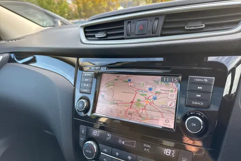 EO70FLJ Nissan Qashqai 1.3 DIG-T N-Connecta DCT Auto Euro 6 (s/s) 5dr Thumbnail #13