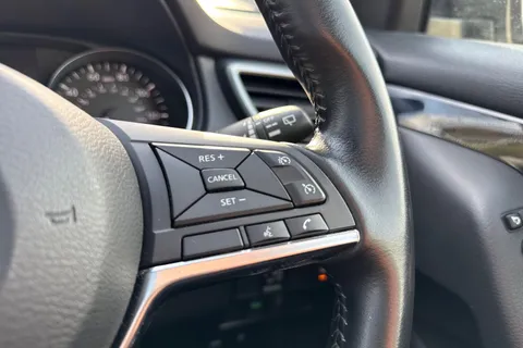 EO70FLJ Nissan Qashqai 1.3 DIG-T N-Connecta DCT Auto Euro 6 (s/s) 5dr Thumbnail #33