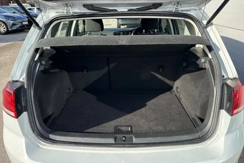 7 of 59 for Volkswagen Golf 1.4 TSI S Hatchback 5dr Petrol DSG Euro 6 (s/s) (125 ps)