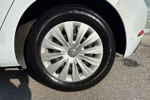 13 of 59 for Volkswagen Golf 1.4 TSI S Hatchback 5dr Petrol DSG Euro 6 (s/s) (125 ps)