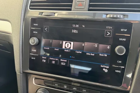 37 of 59 for Volkswagen Golf 1.4 TSI S Hatchback 5dr Petrol DSG Euro 6 (s/s) (125 ps)