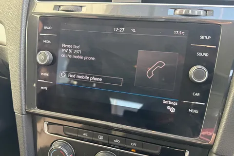 39 of 59 for Volkswagen Golf 1.4 TSI S Hatchback 5dr Petrol DSG Euro 6 (s/s) (125 ps)