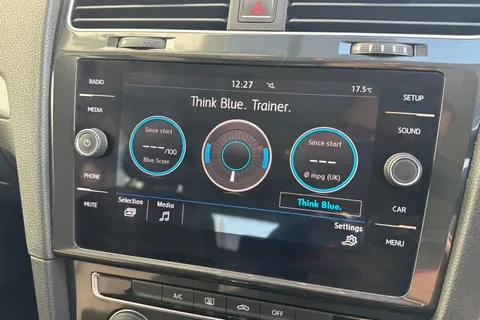 42 of 59 for Volkswagen Golf 1.4 TSI S Hatchback 5dr Petrol DSG Euro 6 (s/s) (125 ps)