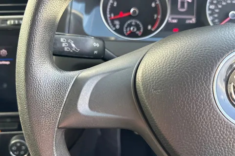 43 of 59 for Volkswagen Golf 1.4 TSI S Hatchback 5dr Petrol DSG Euro 6 (s/s) (125 ps)