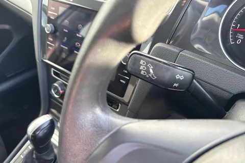 44 of 59 for Volkswagen Golf 1.4 TSI S Hatchback 5dr Petrol DSG Euro 6 (s/s) (125 ps)