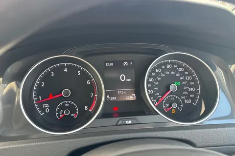 47 of 59 for Volkswagen Golf 1.4 TSI S Hatchback 5dr Petrol DSG Euro 6 (s/s) (125 ps)