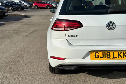 52 of 59 for Volkswagen Golf 1.4 TSI S Hatchback 5dr Petrol DSG Euro 6 (s/s) (125 ps)