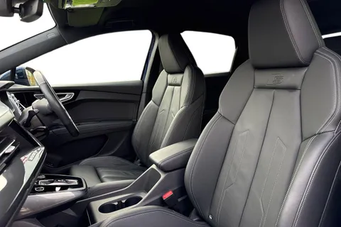 16 of 66 for Audi Q4 e-tron Q4 Sportback S line 45 e-tron 210,00 kW