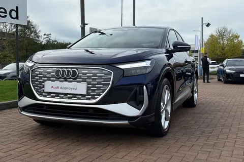 25 of 66 for Audi Q4 e-tron Q4 Sportback S line 45 e-tron 210,00 kW