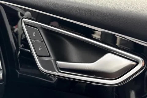 50 of 66 for Audi Q4 e-tron Q4 Sportback S line 45 e-tron 210,00 kW