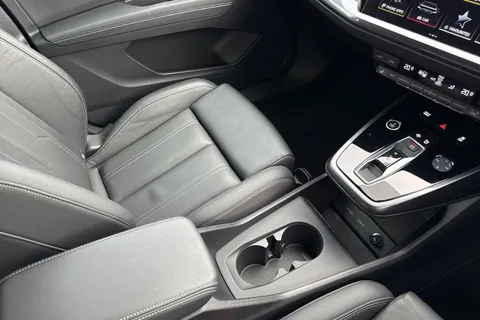 61 of 66 for Audi Q4 e-tron Q4 Sportback S line 45 e-tron 210,00 kW