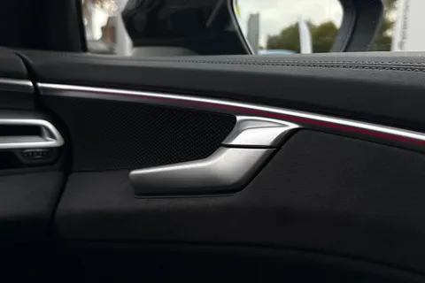 BG25EYP Audi A6 Avant Avant Launch Edition TDI quattro 204 PS S tronic Thumbnail #21