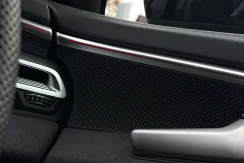 BG25EYP Audi A6 Avant Avant Launch Edition TDI quattro 204 PS S tronic Thumbnail #48