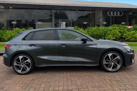 PF73RRU Audi A3 Black Edition 35 TFSI 150 PS 6-speed Thumbnail #4