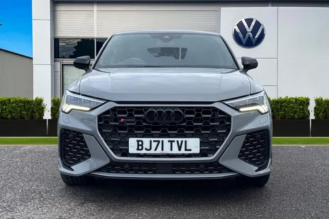 6 of 64 for Audi RS Q3 2.5 TFSI Audi Sport Edition Sportback S Tronic quattro Euro 6 (s/s) 5dr