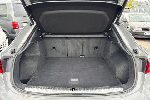 7 of 64 for Audi RS Q3 2.5 TFSI Audi Sport Edition Sportback S Tronic quattro Euro 6 (s/s) 5dr