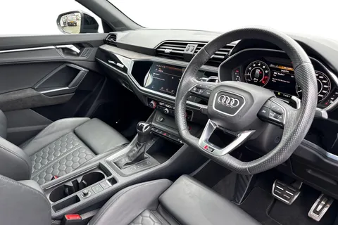 14 of 64 for Audi RS Q3 2.5 TFSI Audi Sport Edition Sportback S Tronic quattro Euro 6 (s/s) 5dr