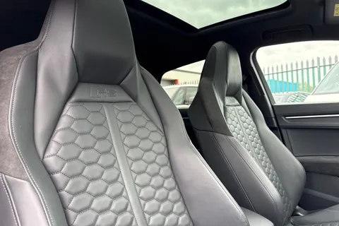 24 of 64 for Audi RS Q3 2.5 TFSI Audi Sport Edition Sportback S Tronic quattro Euro 6 (s/s) 5dr