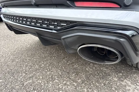 27 of 64 for Audi RS Q3 2.5 TFSI Audi Sport Edition Sportback S Tronic quattro Euro 6 (s/s) 5dr