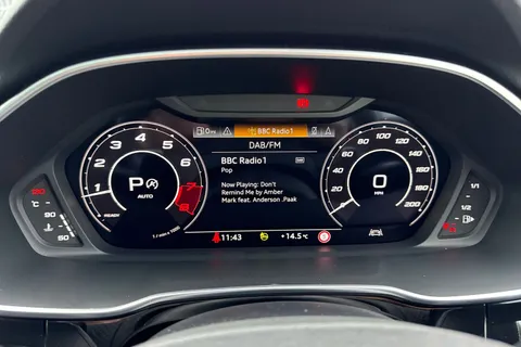 48 of 64 for Audi RS Q3 2.5 TFSI Audi Sport Edition Sportback S Tronic quattro Euro 6 (s/s) 5dr