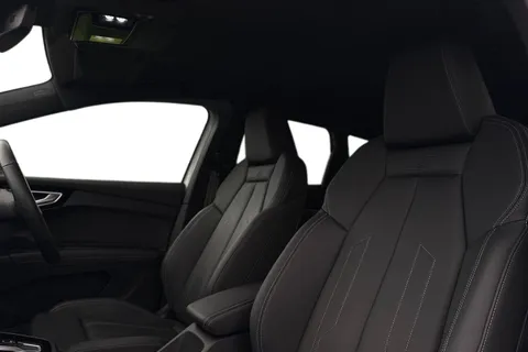 KY24UNM Audi Q4 e-tron 250kW 55 Quattro 82kWh S Line 5dr Auto [Leather] Thumbnail #12