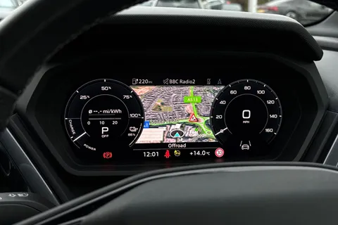 KY24UNM Audi Q4 e-tron 250kW 55 Quattro 82kWh S Line 5dr Auto [Leather] Thumbnail #34