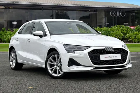 SN75YBL Audi A3 Sport 40 TFSI e 204 PS S tronic Thumbnail #2