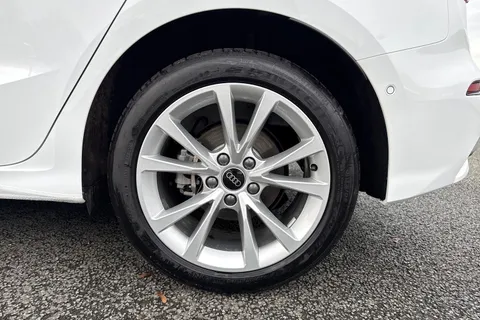 SN75YBL Audi A3 Sport 40 TFSI e 204 PS S tronic Thumbnail #14