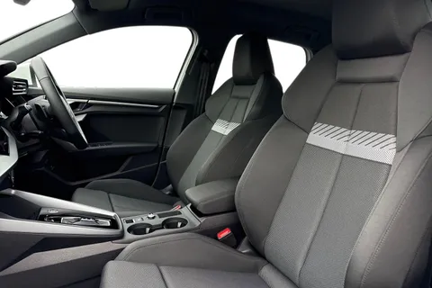 SN75YBL Audi A3 Sport 40 TFSI e 204 PS S tronic Thumbnail #17