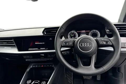 SN75YBL Audi A3 Sport 40 TFSI e 204 PS S tronic Thumbnail #19