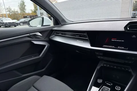 SN75YBL Audi A3 Sport 40 TFSI e 204 PS S tronic Thumbnail #21