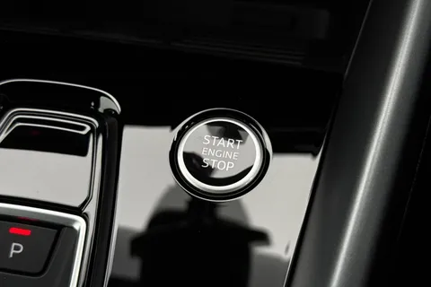 SN75YBL Audi A3 Sport 40 TFSI e 204 PS S tronic Thumbnail #47