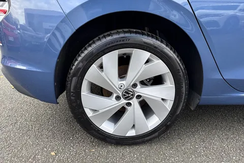 22 of 44 for Volkswagen Golf 1.5 TSI Match 5dr | Rear Camera | ACC | Navigation