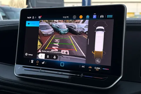 BG75KKO Volkswagen Crafter 2.0 TDI 163PS HDE Commerce Plus Low Roof Van Auto Thumbnail #56