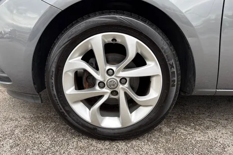 11 of 55 for Vauxhall Corsa 1.4i ecoFLEX Excite Easytronic Euro 6 (s/s) 5dr (a/c)