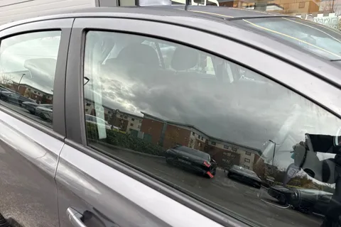 26 of 55 for Vauxhall Corsa 1.4i ecoFLEX Excite Easytronic Euro 6 (s/s) 5dr (a/c)