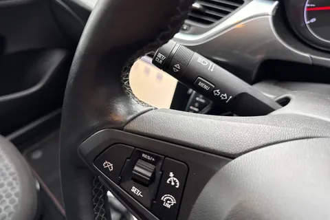 46 of 55 for Vauxhall Corsa 1.4i ecoFLEX Excite Easytronic Euro 6 (s/s) 5dr (a/c)