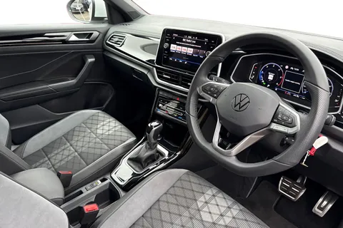 KO74HDV Volkswagen T-Roc 2.0 TDI 150 EVO R-Line 5dr DSG ⭐Winter Pack, Low TAX £195⭐ Thumbnail #8