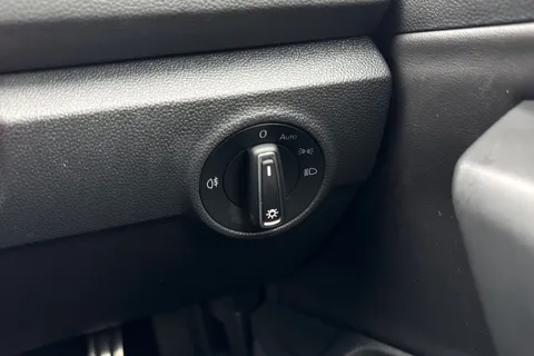 KO74HDV Volkswagen T-Roc 2.0 TDI 150 EVO R-Line 5dr DSG ⭐Winter Pack, Low TAX £195⭐ Thumbnail #39