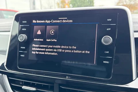 KO74HDV Volkswagen T-Roc 2.0 TDI 150 EVO R-Line 5dr DSG ⭐Winter Pack, Low TAX £195⭐ Thumbnail #52