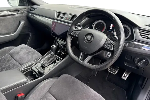 14 of 62 for Škoda Superb 2.0 TSI SportLine DSG Euro 6 (s/s) 5dr