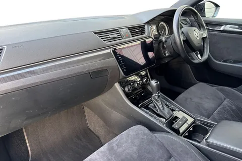 15 of 62 for Škoda Superb 2.0 TSI SportLine DSG Euro 6 (s/s) 5dr