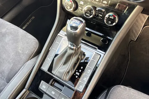 23 of 62 for Škoda Superb 2.0 TSI SportLine DSG Euro 6 (s/s) 5dr