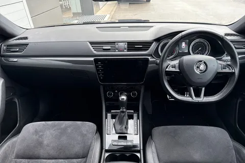 26 of 62 for Škoda Superb 2.0 TSI SportLine DSG Euro 6 (s/s) 5dr