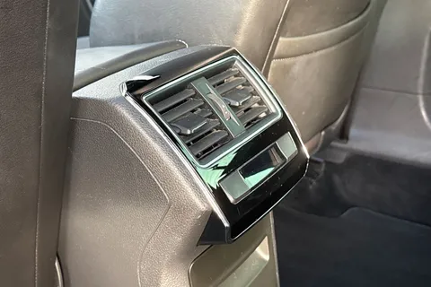 32 of 62 for Škoda Superb 2.0 TSI SportLine DSG Euro 6 (s/s) 5dr