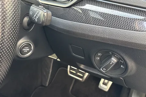 39 of 62 for Škoda Superb 2.0 TSI SportLine DSG Euro 6 (s/s) 5dr