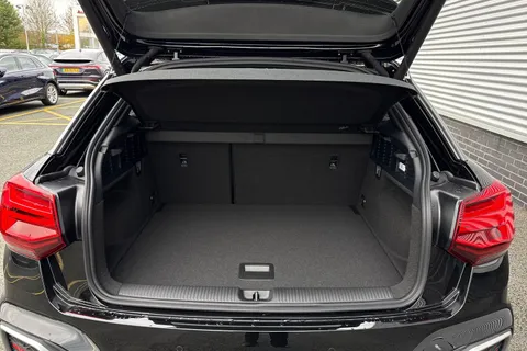  Audi Q2 1.5 TFSI CoD 35 S line Euro 6 (s/s) 5dr Thumbnail #7