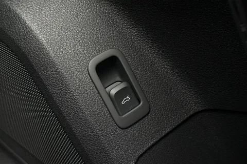  Audi Q2 1.5 TFSI CoD 35 S line Euro 6 (s/s) 5dr Thumbnail #41